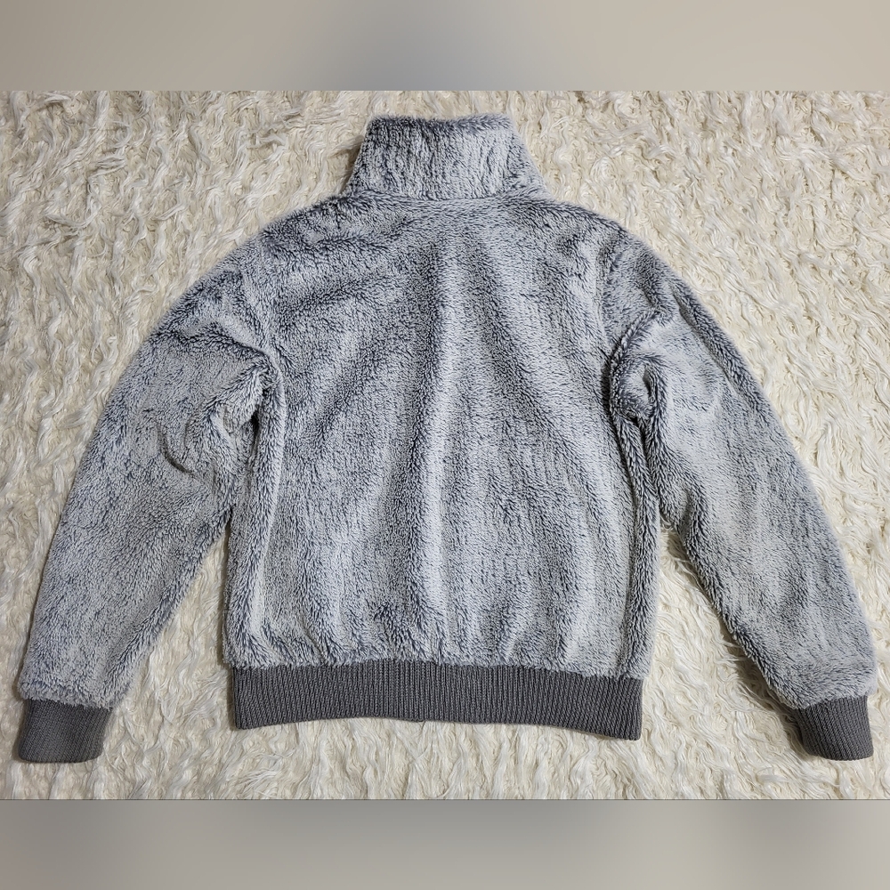 Patagonia Grey Women's Long Sleeve Full Zip Up Faux Fur Sweater Jacket Medium - Picture 7 of 9